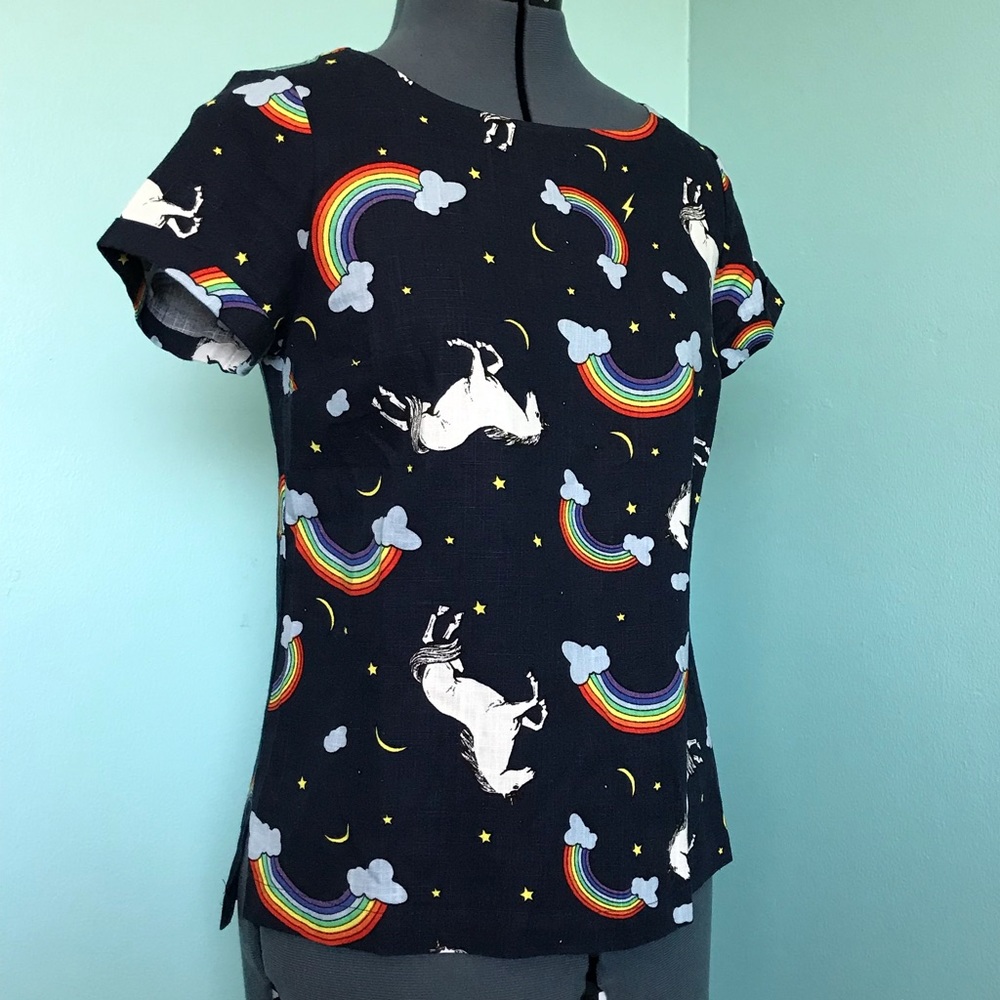 Navy Linen Boatneck Unicorns top by ModCloth Sz S